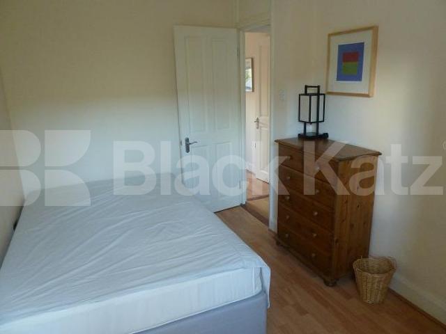 			New Instruction , 2 Bedroom, 1 bath, 1 reception Flat			 Ecclesbourne Road, Essex road